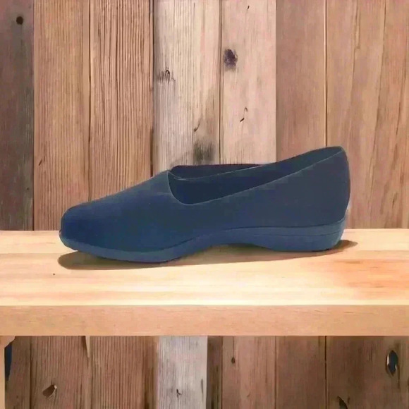 Worthington Sport Women’s size 7 Black Cloth Slip-On flats.  Great Condition - Picture 3 of 9